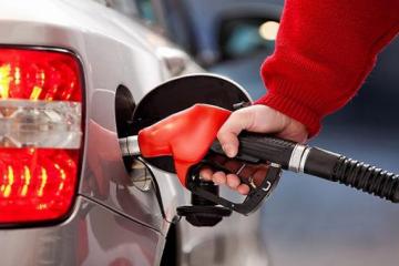 成品油价创九年来最大涨幅，加满一箱油多花29.5元